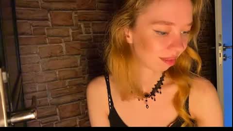 Snapshot of elizastorm chatting on July 2026 06:25:02 PM Eliza online show from July 2026 06:25:02 PM
