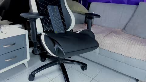 elizbeth_777 online show from February 2025 02:16:02 PM