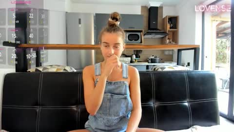 Eliz                               online show from November 2025 09:09:02 AM