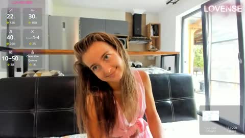 Snapshot of elizsweet chatting on May 2026 06:41:02 AM Eliz online show from May 2026 06:41:02 AM