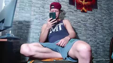 Snapshot of eljeorge_hott chatting on May 2026 04:30:02 AM JORGE BENITEZ online show from May 2026 04:30:02 AM