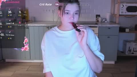 Lina online show from November 2025 01:33:02 AM