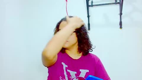 Diana online show from December 2024 01:28:01 PM