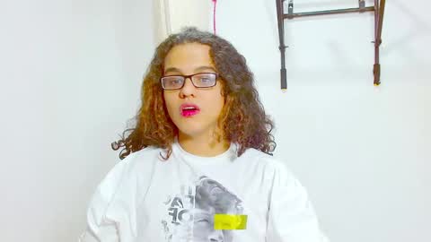 Diana online show from January 2025 10:34:01 PM