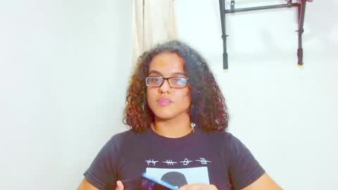 Diana online show from February 2025 12:51:02 AM