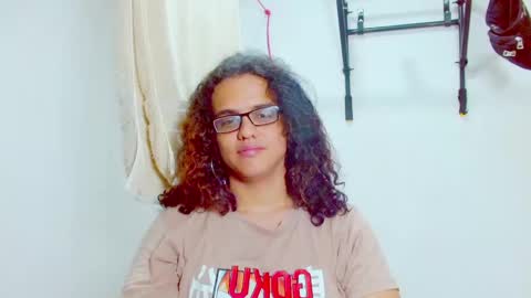 Diana online show from February 2025 06:44:01 PM