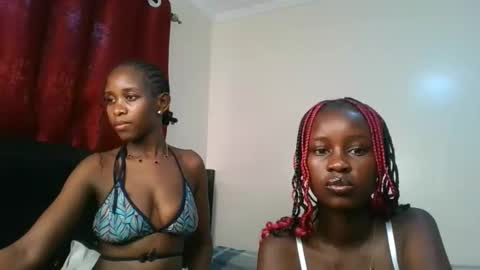 Snapshot of ella3_ chatting on June 2026 09:23:02 AM ella3_ online show from June 2026 09:23:02 AM