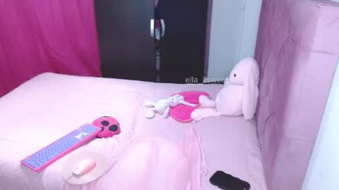 Ella  online show from September 2025 02:48:02 AM