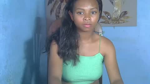 Snapshot of ella_kusih chatting on January 2026 06:40:02 AM Kusih online show from January 2026 06:40:02 AM