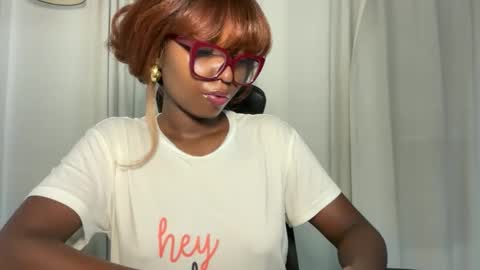 Snapshot of ella_laurel chatting on April 2026 02:55:02 PM Ella online show from April 2026 02:55:02 PM