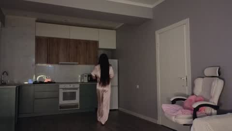 Snapshot of ella_lee15 chatting on February 2026 03:47:02 AM Lee online show from February 2026 03:47:02 AM