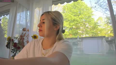 ella_vee online show from April 2026 05:54:02 AM