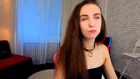 ellaasteele online show from September 2025 01:46:01 PM