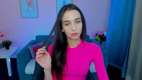 ellaasteele online show from September 2025 01:26:02 PM