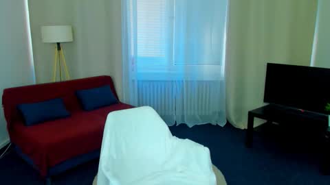 ellaasteele online show from September 2025 01:38:02 PM