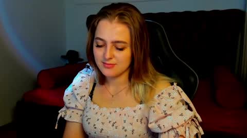 EllaBells online show from April 2026 05:03:01 AM