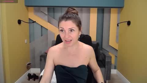 EllaLongs online show from December 2024 03:31:02 PM