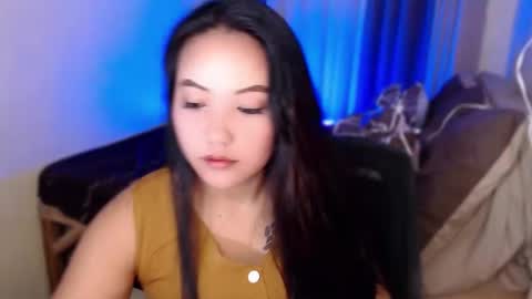 Snapshot of ellaminov chatting on December 2025 01:44:01 AM Ella online show from December 2025 01:44:01 AM