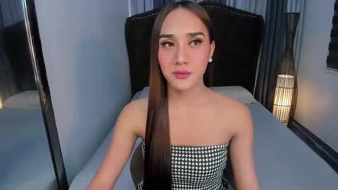 Sophia online show from March 2025 04:50:02 AM