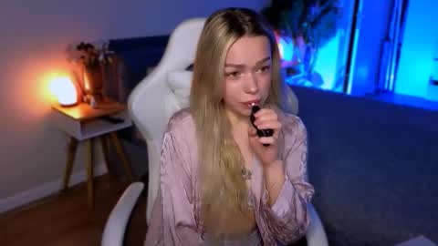 Ella online show from February 2026 05:26:01 AM