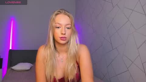 Snapshot of elldiana chatting on July 2026 02:02:02 AM elldiana online show from July 2026 02:02:02 AM