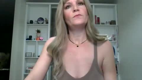 Elle online show from January 2026 11:20:01 PM