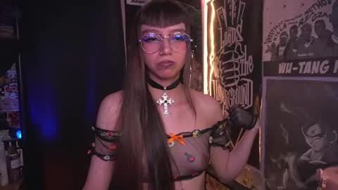 follow me on instagram .    online show from November 2025 04:28:02 PM