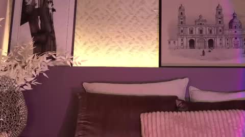 Elle Diane online show from March 2025 07:10:01 AM