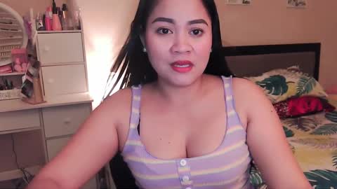 Snapshot of elleelle123 chatting on December 2024 12:36:01 PM Ann online show from December 2024 12:36:01 PM