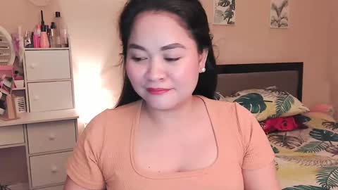 Snapshot of elleelle123 chatting on December 2024 02:46:01 AM Ann online show from December 2024 02:46:01 AM