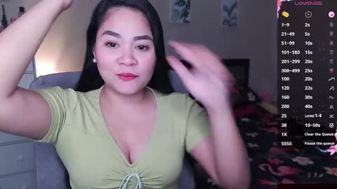 Snapshot of elleelle123 chatting on December 2024 02:12:02 AM Ann online show from December 2024 02:12:02 AM