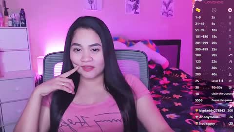 Snapshot of elleelle123 chatting on January 2025 04:44:01 AM Ann online show from January 2025 04:44:01 AM