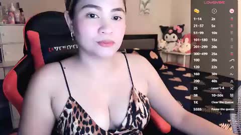 Snapshot of elleelle123 chatting on July 2026 01:27:01 AM Ann online show from July 2026 01:27:01 AM