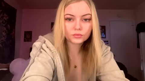 ellejess online show from March 2026 03:19:02 PM