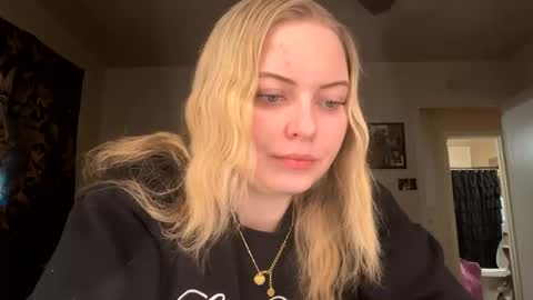 Snapshot of ellejess chatting on March 2026 01:15:01 PM ellejess online show from March 2026 01:15:01 PM