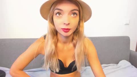 ellen_flow online show from February 2025 09:38:01 AM