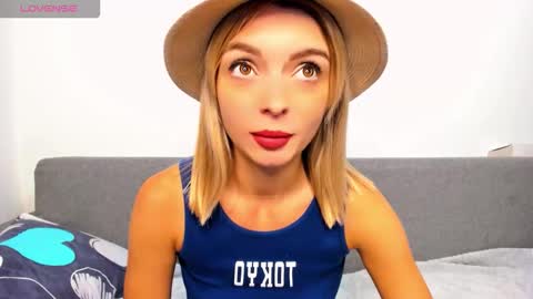 ellen_flow online show from September 2025 08:36:01 PM