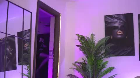 Snapshot of ellenkarter chatting on June 2026 05:12:01 AM EllenKarter online show from June 2026 05:12:01 AM