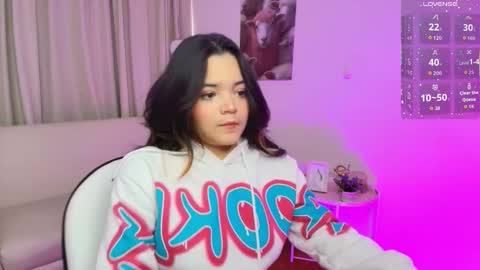 Snapshot of elli_snow chatting on October 2025 12:02:01 PM elli_snow online show from October 2025 12:02:01 PM