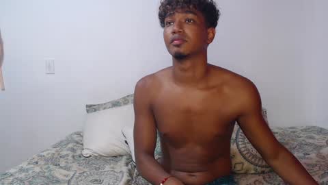 Snapshot of ellie_andy19 chatting on January 2025 07:41:01 AM kev dani online show from January 2025 07:41:01 AM