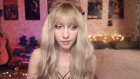 ellie_friendly online show from January 2025 12:09:01 PM