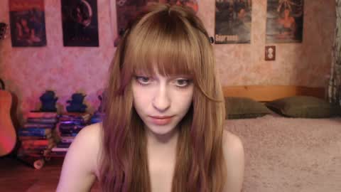 ellie_friendly online show from April 2026 12:21:02 AM