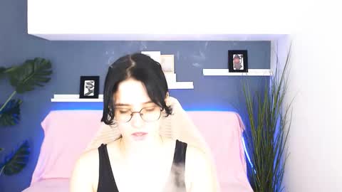 Snapshot of ellie_magic chatting on October 2025 12:38:02 PM ellie_magic online show from October 2025 12:38:02 PM