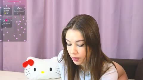 ellie online show from December 2025 08:58:01 PM