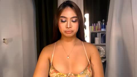 ellie online show from March 2026 01:21:01 AM