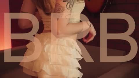 elliecutes online show from January 2026 05:24:02 AM