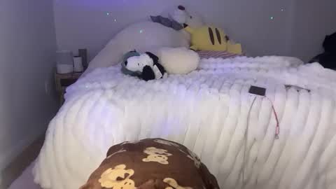 Snapshot of ellieluvs chatting on February 2026 05:39:02 AM ellie online show from February 2026 05:39:02 AM