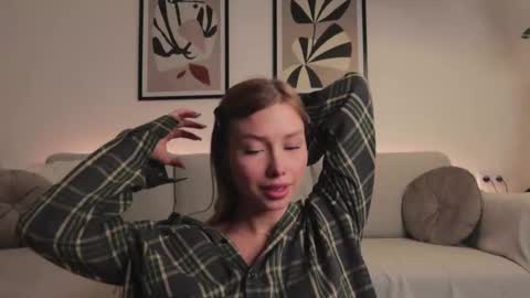 Snapshot of elliemore chatting on October 2025 05:11:01 PM Elizabeth or you can call me Ellie online show from October 2025 05:11:01 PM