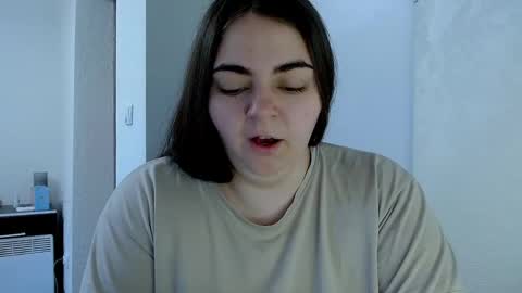 Ellie online show from May 2026 05:57:02 AM