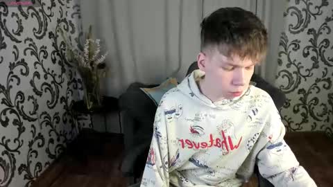 Snapshot of elliot_mars_ chatting on October 2025 05:57:01 PM elliot_mars_ online show from October 2025 05:57:01 PM